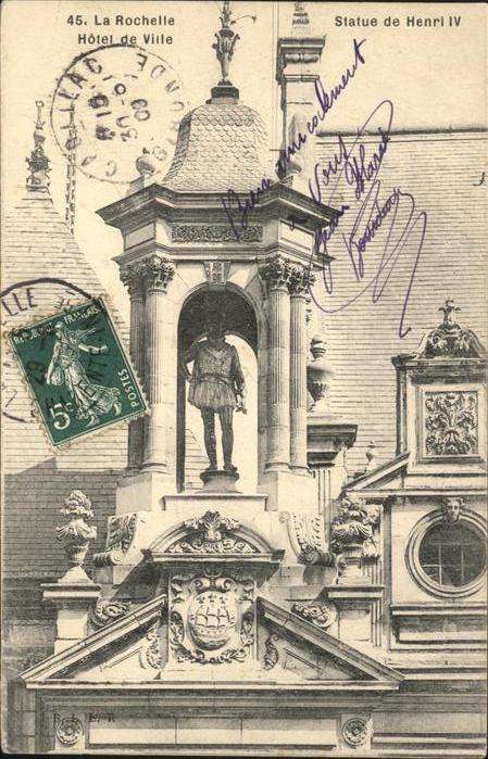 La Rochelle Charente-Maritime Hotel de Ville Statue de Henri