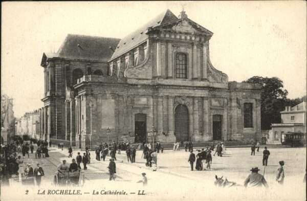 La Rochelle Charente-Maritime Cathedral Strassenbahn