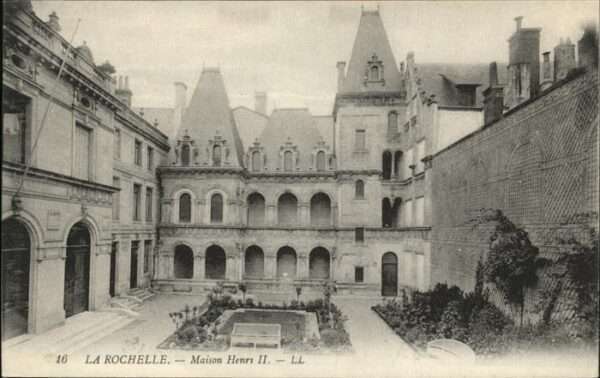 La Rochelle Charente-Maritime Maison Henri