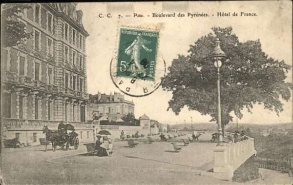 Pau 64 Boulevard Pyrenees Kutsche