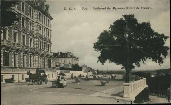 Pau 64 Boulevard Pyrenees Hotel de France Kuts