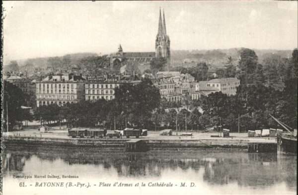 Bayonne 64 Plave Armes Cathedrale