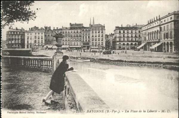 Bayonne 64 Place Liberte