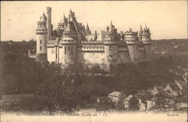 Pierrefonds Oise Chateau