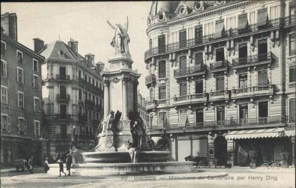 Grenoble Monument Centenaire Henry Ding Brunnen