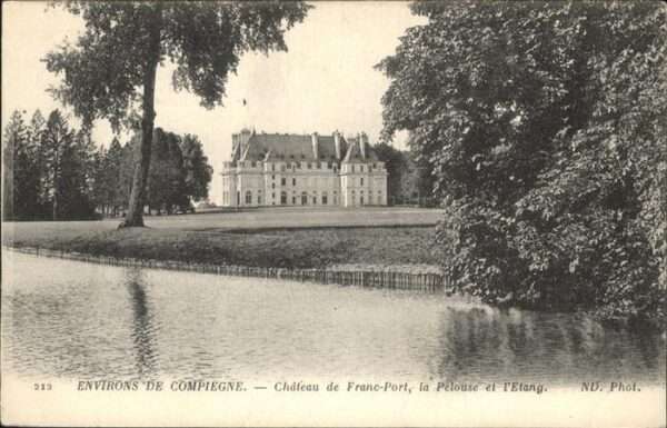 Compiegne Chateau Franc Port