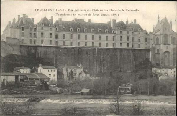 Thouars  Deux-Sevres Chateau Ducs