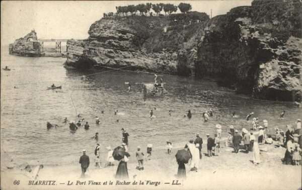 Biarritz Pyrenees Atlantiques Port Vieux Rocher Vierge