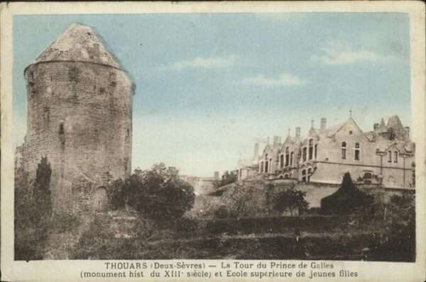 Thouars  Deux-Sevres Tour du Prince de Galles