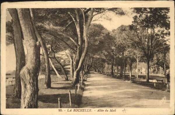 La Rochelle Charente-Maritime Allee du Mail