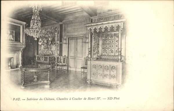 Pau 64 Interieur du Chateau