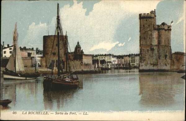 La Rochelle Charente-Maritime Sortie du Port