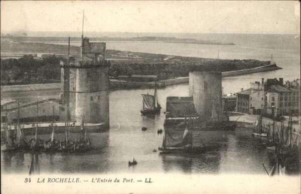 La Rochelle Charente-Maritime Entree du Port
