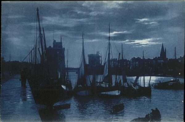 La Rochelle Charente-Maritime Sortie du Port