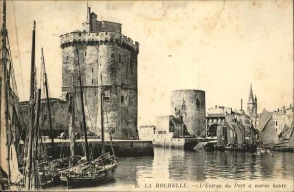 La Rochelle Charente-Maritime Entree du Port