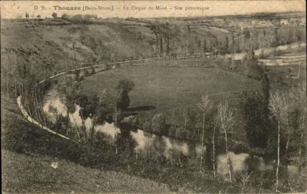 Thouars  Deux-Sevres Le Cirque de Misse