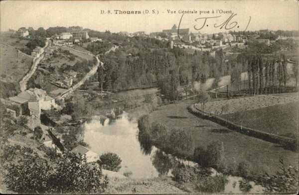 Thouars  Deux-Sevres vue generale
