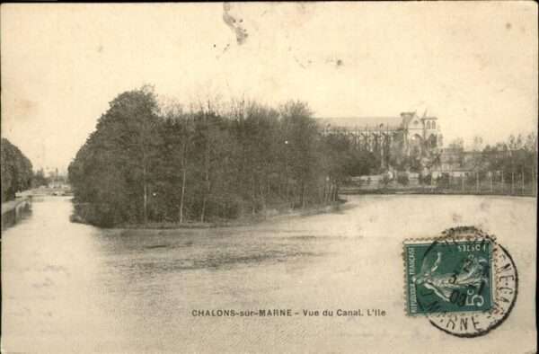 Chalons-en-Champagne Marne Vue du Canal Ile