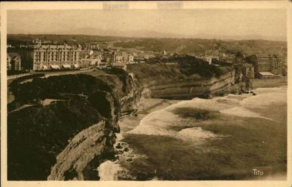 Biarritz Pyrenees Atlantiques Les Falaises