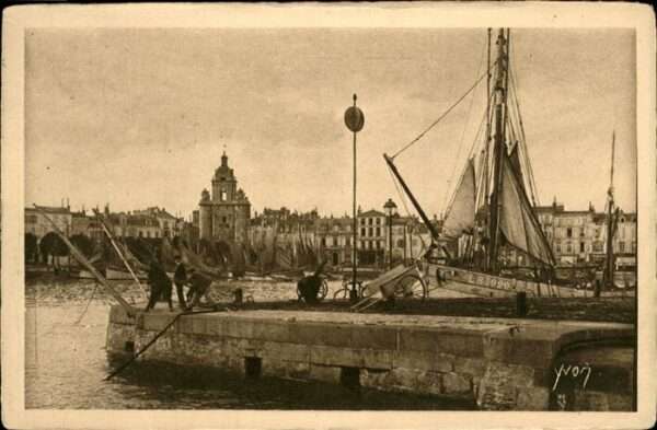 La Rochelle Charente-Maritime Vue des Quais