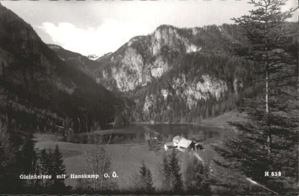 Gleinkersee Oberoesterreich mit Hanskamp