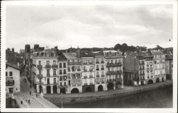 Bayonne 64