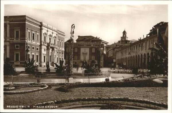Reggio Emilia Piazza Cavour