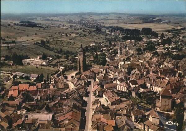 Arbois Vue generale aerienne