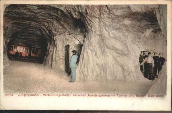 Jungfraubahn Verbindungsstollen Austeigperron, Tunne