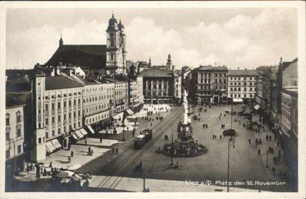 Linz Donau Platz des 12. November