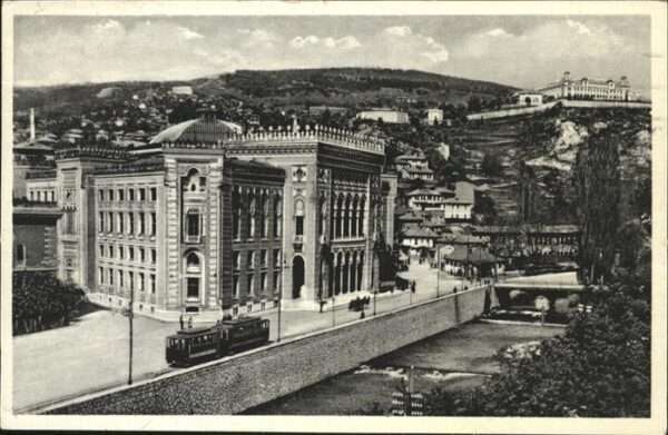 Sarajevo Rathaus Strassenbahn Brücke