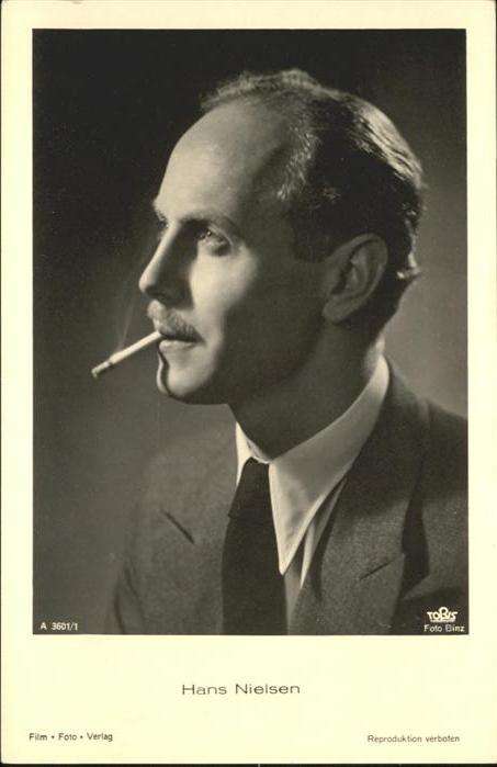 Verlag Film-Foto-Verlag Nr. Hans Nielsen A 3601/1 Zigarette