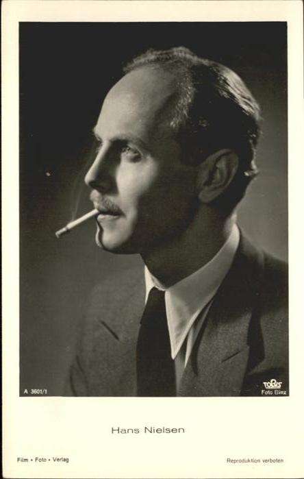Verlag Film-Foto-Verlag Nr. Hans Nielsen A 3601/1 Zigarette
