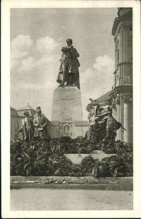 Debrecen Debrezin Kossuth szobor