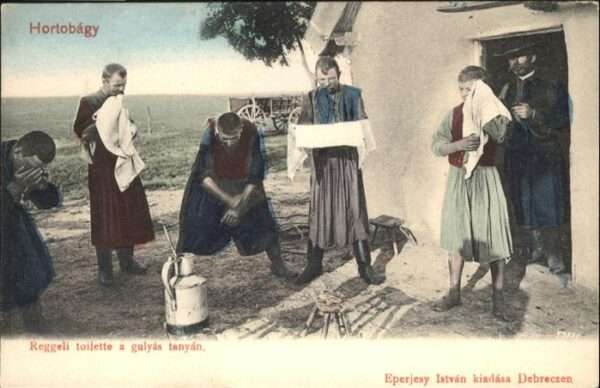 Debrecen Debrezin Hortobagy Tracht Reggeli Toilette