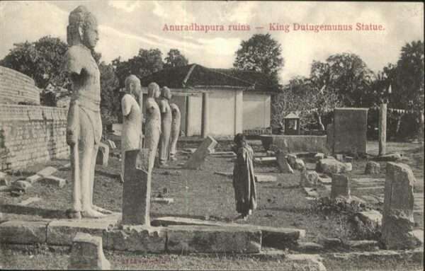 Skulpturen King Dutugemunus Statue