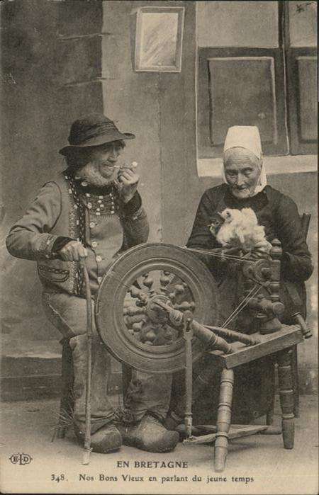 Spinnen Handwerk Spindel Pfeife Bretagne