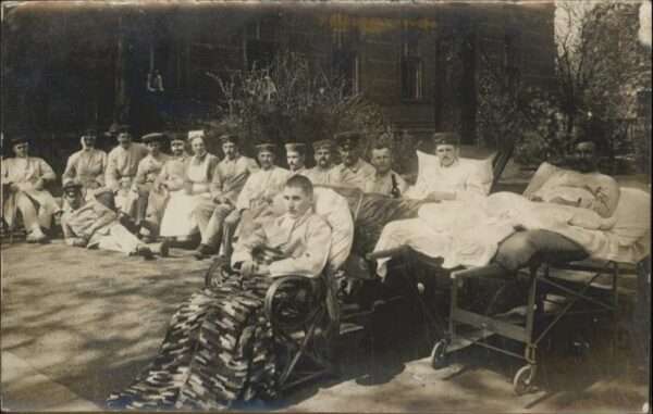 Lazarett Krankenbetten Krankenschwester