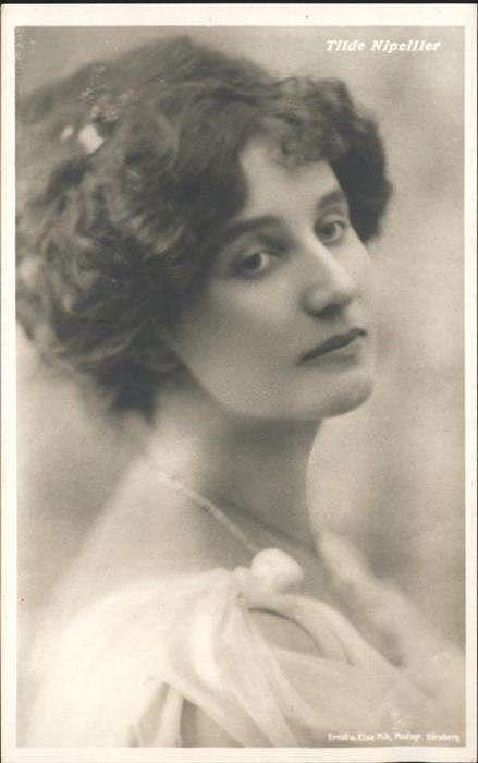 Schauspieler Tilde Nipellier
