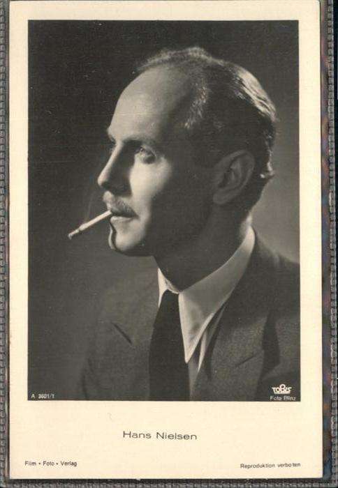 Verlag Film-Foto-Verlag Nr. Hans Nielsen A 3601/1 Zigarette