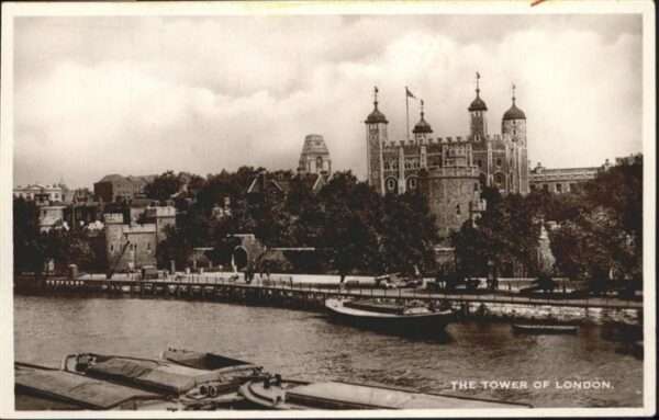 London Tower Schiff