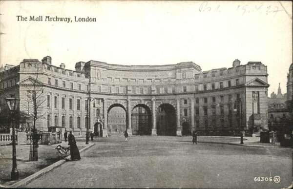 London Mall Archway