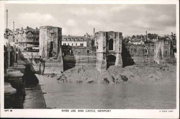 Newport River Usk
Castle