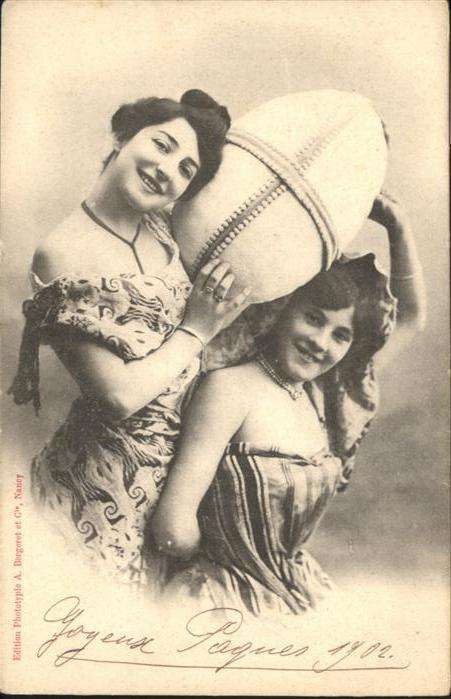 Ostern Easter Paques Frauen Osterei