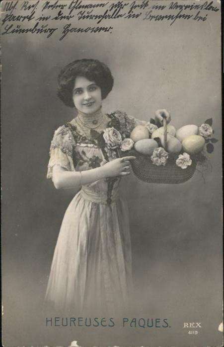 Ostern Easter Paques Frau Korb Eier