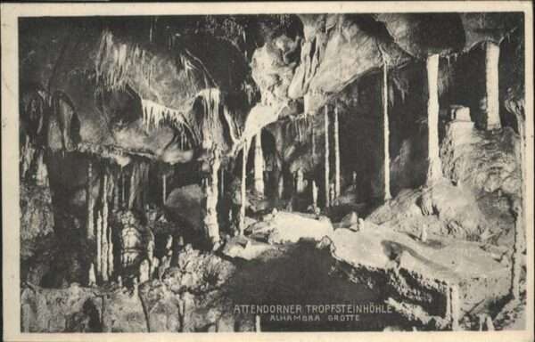Hoehlen Caves Grottes Attendorn Tropfstein Alhambra Grotte