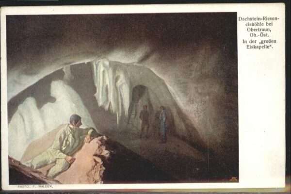 Hoehlen Caves Grottes Dachstein Rieseneishöhle Obertraun Trop