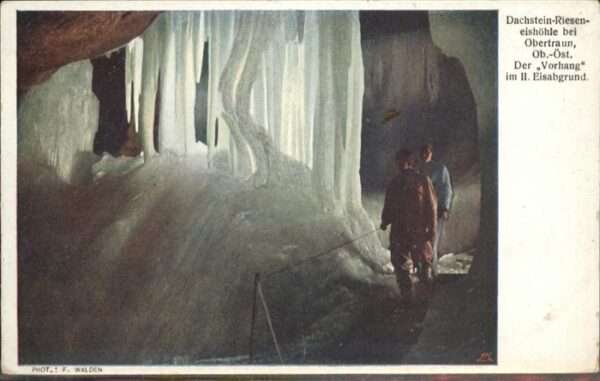 Hoehlen Caves Grottes Dachstein Riesenhöhle Obertraun Tropfst