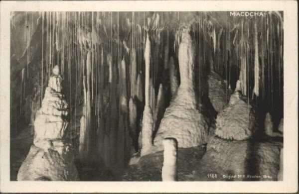 Hoehlen Caves Grottes Macocha Tropfstein
