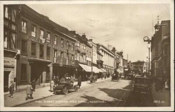 Maidstone High Street
Showing Star Hotel